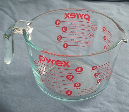 Pyrex cup measuring - pyrex,