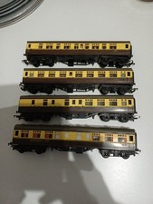Hornby Triang GWR Chocolate Cream Coaches, Rake of 4 Inc Restaurant Car. Good