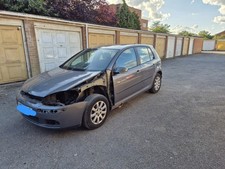 Vw golf mk5 breaking 