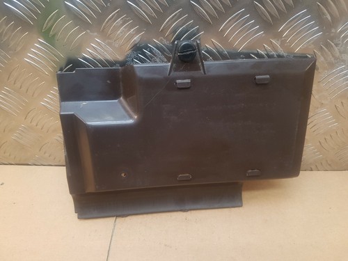 Mercedes fuse box cover lid - t2,