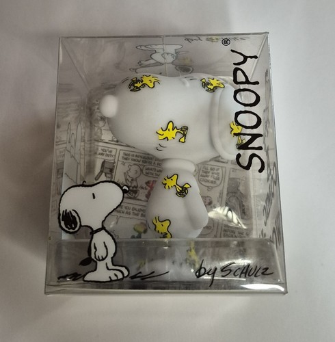 Rainbow designs peanuts snoopy - peanuts,
