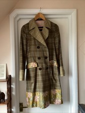 Women's DAKS London Coat Size 10, Wool & Silk With Velvet Covered Buttons