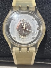 Swatch watch Icy Area Jelly in jelly White Great Condition 2005 Working