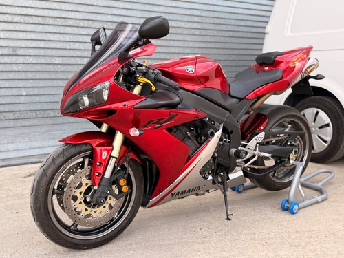 Yamaha - , r1