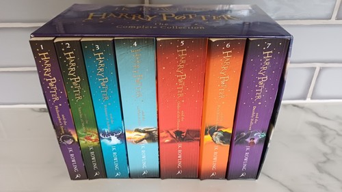 Harry potter box set - box, books