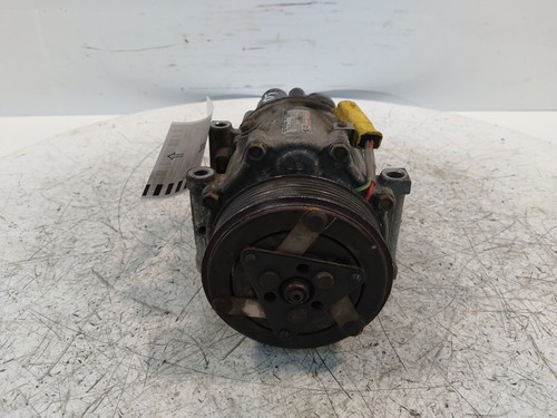 Air conditioning compressor