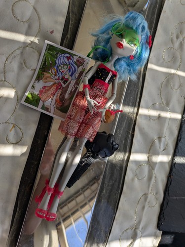 Monster high skull shores - monster,