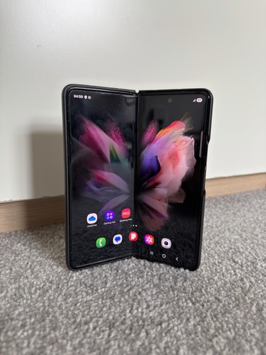 Samsung galaxy fold3 5g - z,