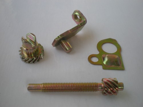 Spur gear chain adjusting - spur,