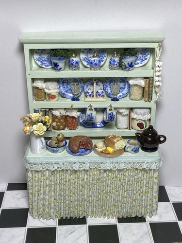 Dolls house 12th welsh - house, 1/12th