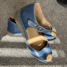FLY LONDON BLUE LEATHER OPEN TOE WEDGE SHOES SIZE 6