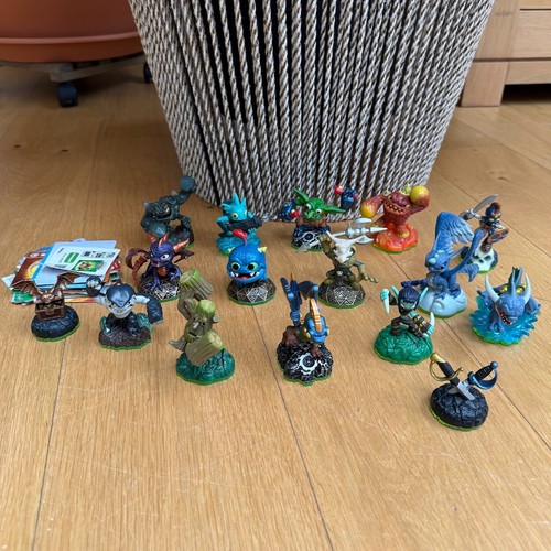 Skylanders collectible bundle - skylanders,