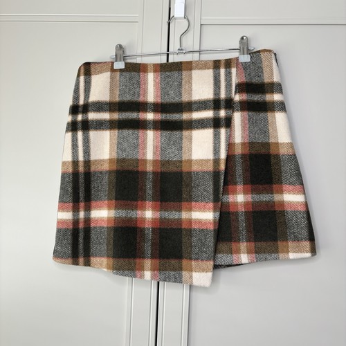 Next asymmetrical brown white - asymmetrical,