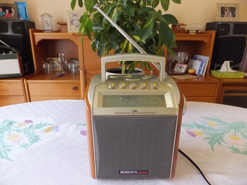 Roberts romano r9943 portable - ,
