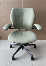 Humanscale Freedom Executive