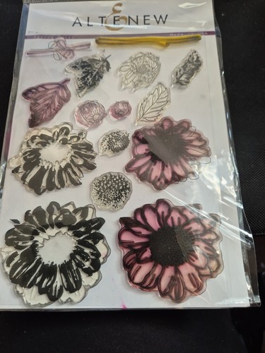 Altenew stamp set spring - altenew,