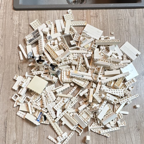 Lego white bricks pieces - lego,