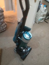 Hoover TH31BO1Breeze Evo Pets 3 L 350 W Bagless Upright Vacuum - Black/Turquoise