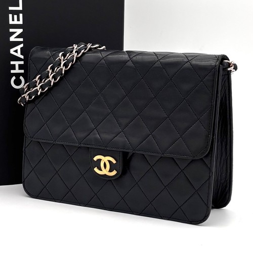 Chanel black lambskin - black,