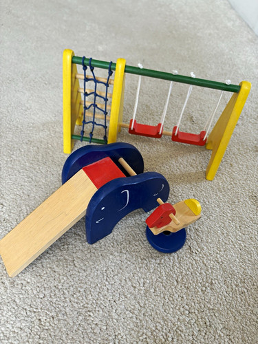 Pintoy wooden dolls house - pintoy,