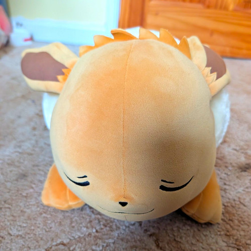 Pokémon sleeping eevee - pokémon, plush