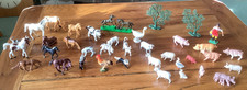 BUNDLE OF SMALL PLASTIC FARM