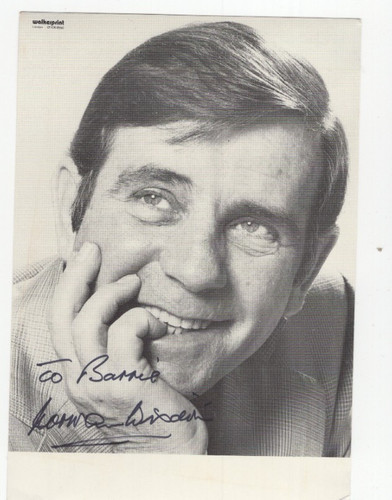 Norman wisdom signed - norman, postcard