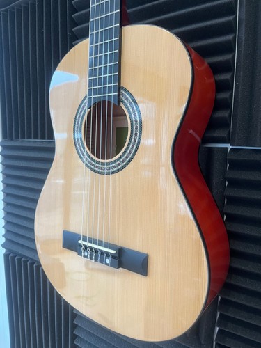 Easy play classical guitar - easy-to-play,