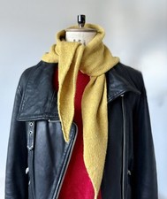 Triangle Neck Scarf  Mini