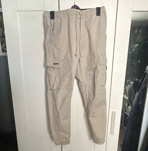 Zara men beige cargo - men’s,