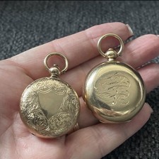 Two stunning Gold Sovereign