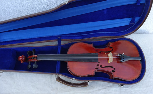 Vintage violin - violin, full