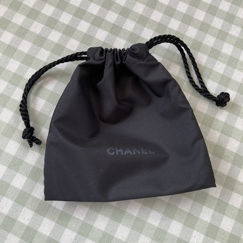 Chanel small black - chanel,