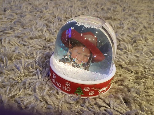 Red christmas snow dome - snow,