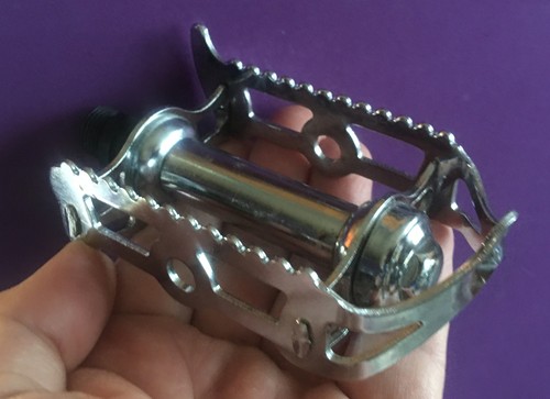 Nos new old stock right - stock,