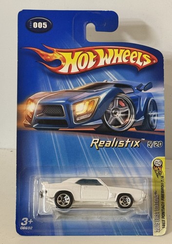 Hot wheels realistix 64 - hot,