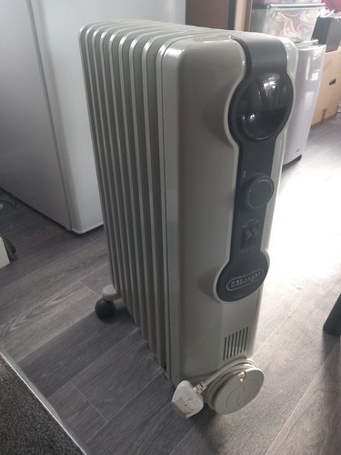 Delonghi oil filled radiator - filled,