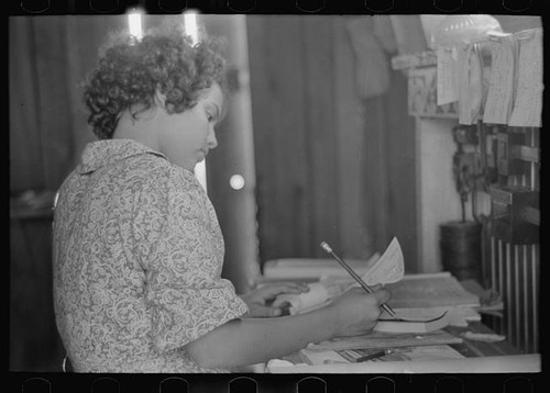 Photo 1930s woman writing - woman, at