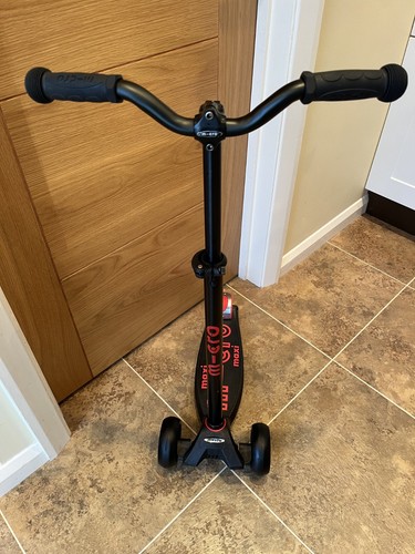 Maxi micro deluxe pro scooter - deluxe,