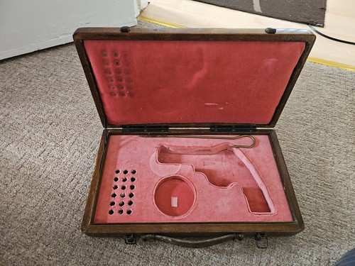 Wooden pistol case - wooden,