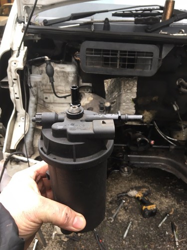 Fuel filter housing 2 0 - fuel,