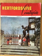 HERTFORDSHIRE COUNTRYSIDE - JANUARY 1971 - RED CROSS - HITCHIN PRIORY