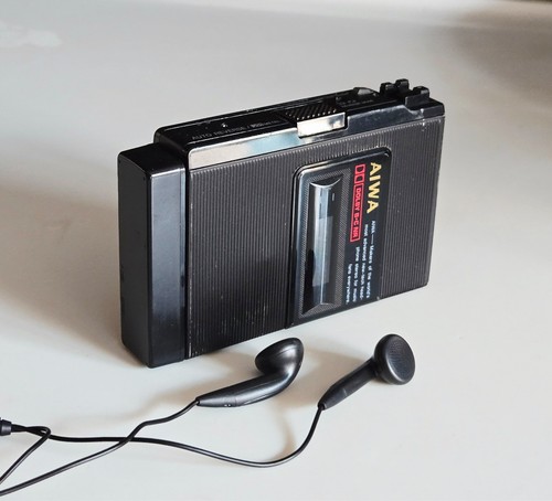 Rare aiwa walkman compact - walkman,