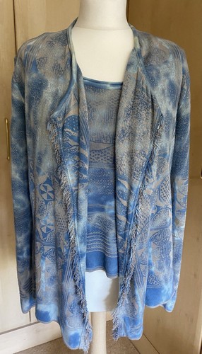 Blue twin set size made - set.,