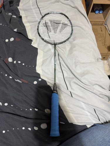 Carlton v200 badminton racket - carlton,