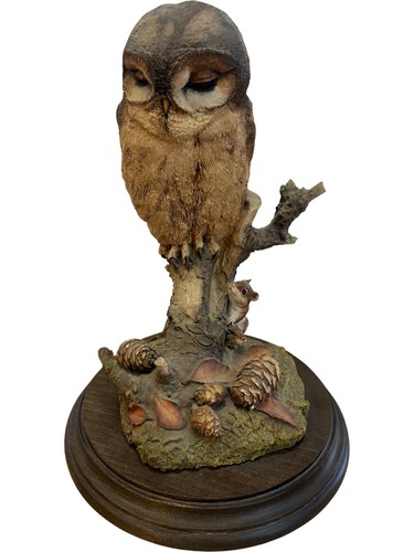 Owl figurine base animal - on,