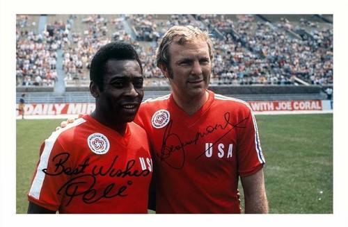 Bobby moore pele - moore, autograph