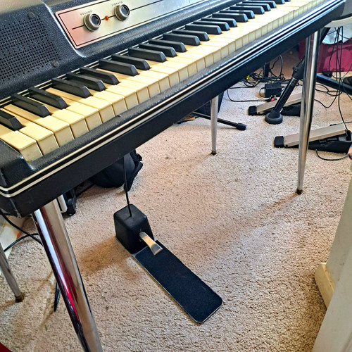 Wurlitzer 200a key - wurlitzer,