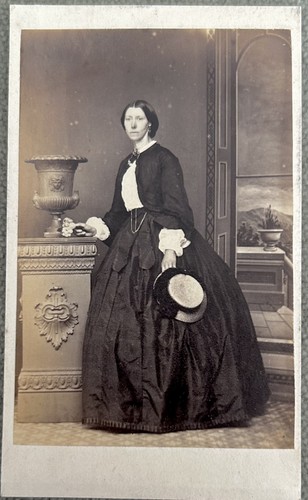 Cdv fashionable victorian - cdv.,