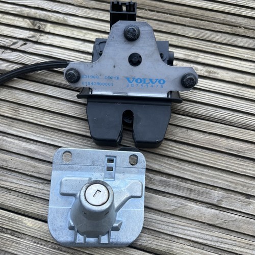 Volvo s80 trunk - boot, lock